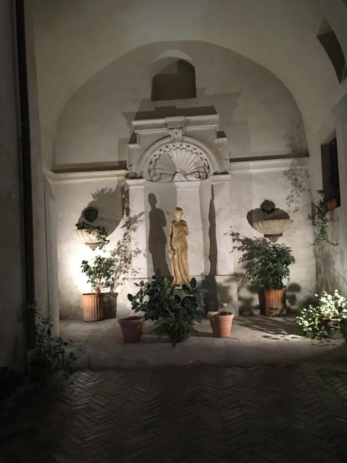 Domus Next Campo De'Fiori With Thermal Shower Rome Exterior photo