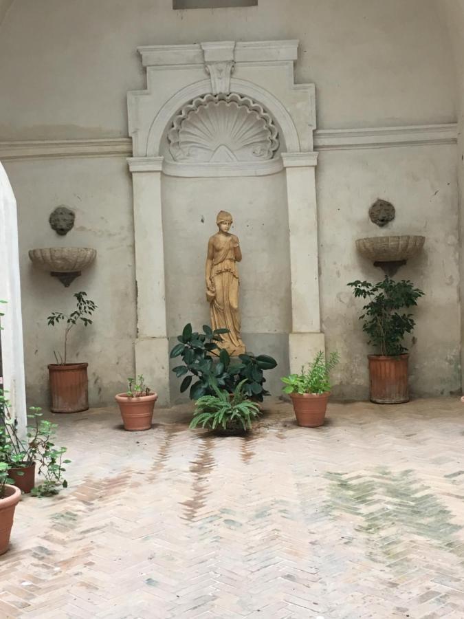 Domus Next Campo De'Fiori With Thermal Shower Rome Exterior photo