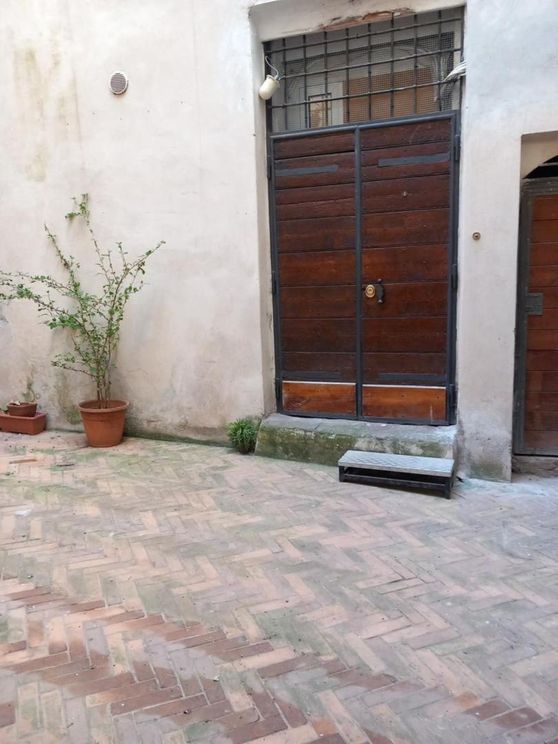Domus Next Campo De'Fiori With Thermal Shower Rome Exterior photo