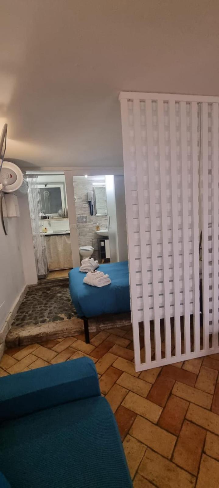 Domus Next Campo De'Fiori With Thermal Shower Rome Exterior photo